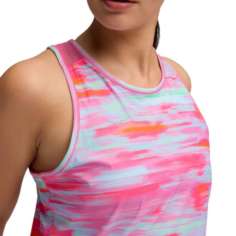 Polera Hoka Airolite Tank 2.0 Pink Blurr - Imagen 4